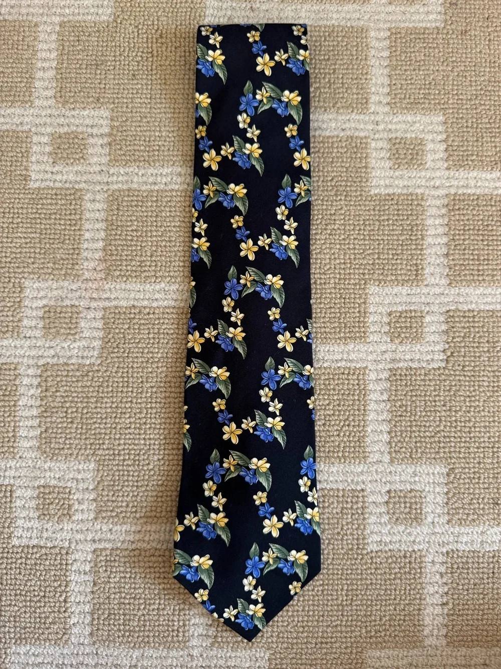 Tommy Hilfiger Floral Silk Tie Navy Blue Yellow Green Italy Preppy Necktie